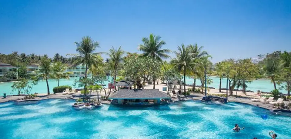 7b5f13ef-19f3-42f1-a2db-5af93ec261d3-plantation-bay-resort.jpg