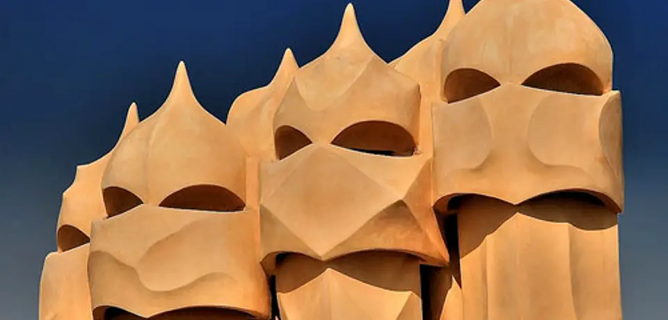 978131df-9fd6-45f1-ae3c-c3d1f39af4d0-gaudi-casa-mila-chimneys.jpg